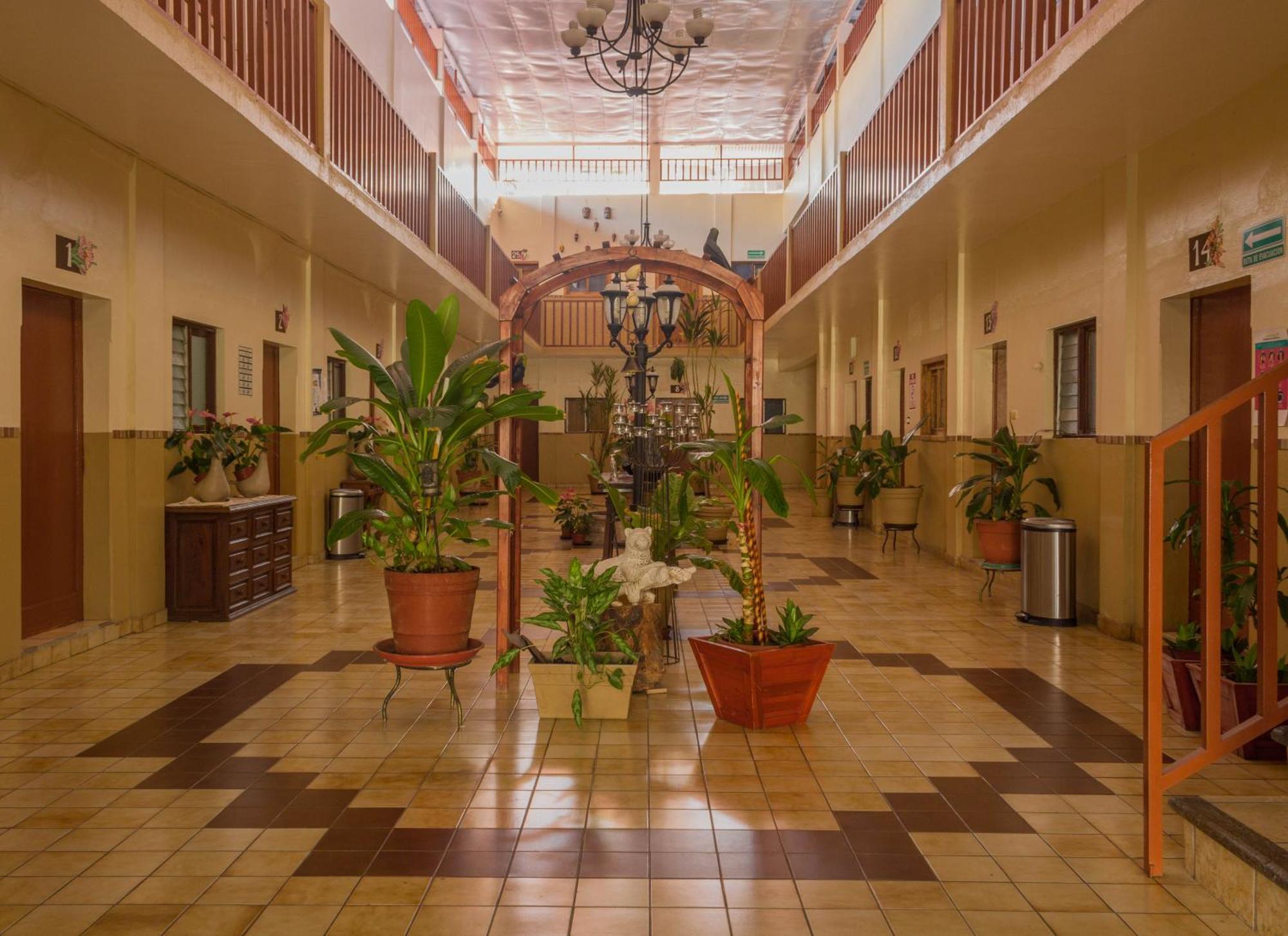 Hotel Cervantino Tapachula Exterior photo