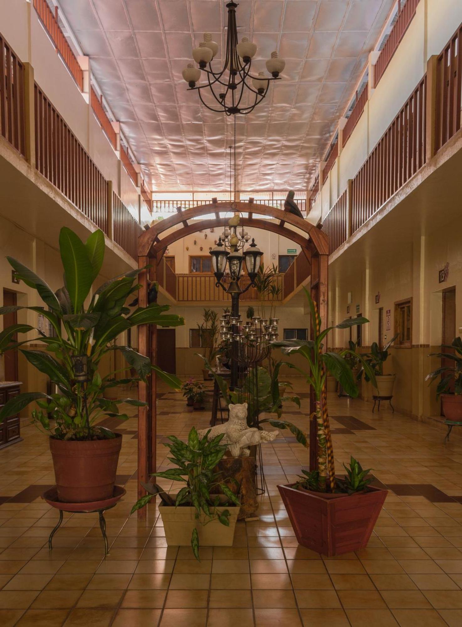 Hotel Cervantino Tapachula Exterior photo