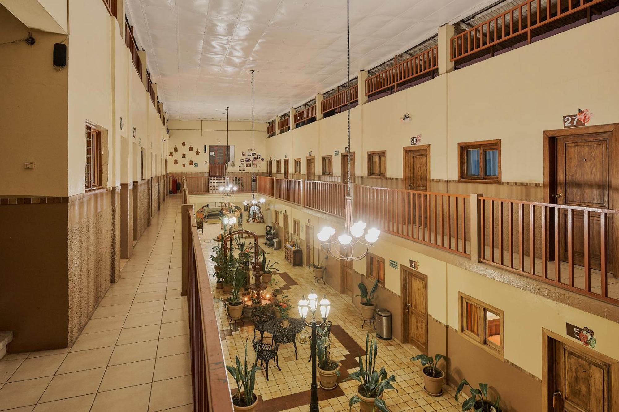 Hotel Cervantino Tapachula Exterior photo